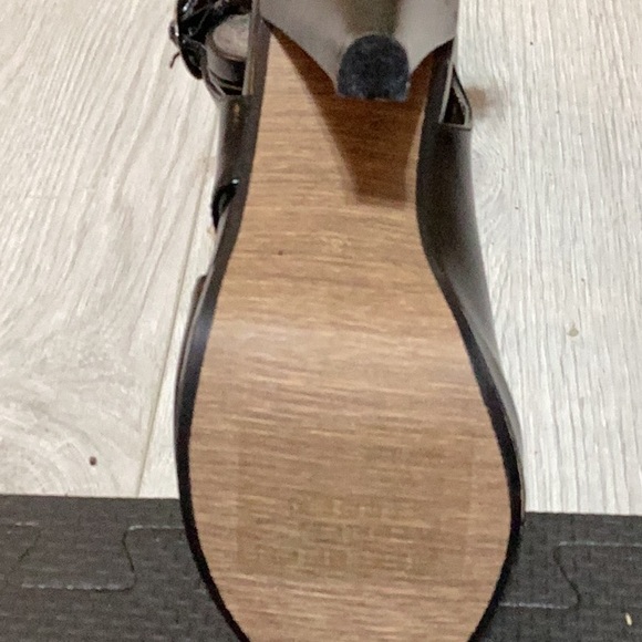 Bewild Shoes - Picture 4 of 5